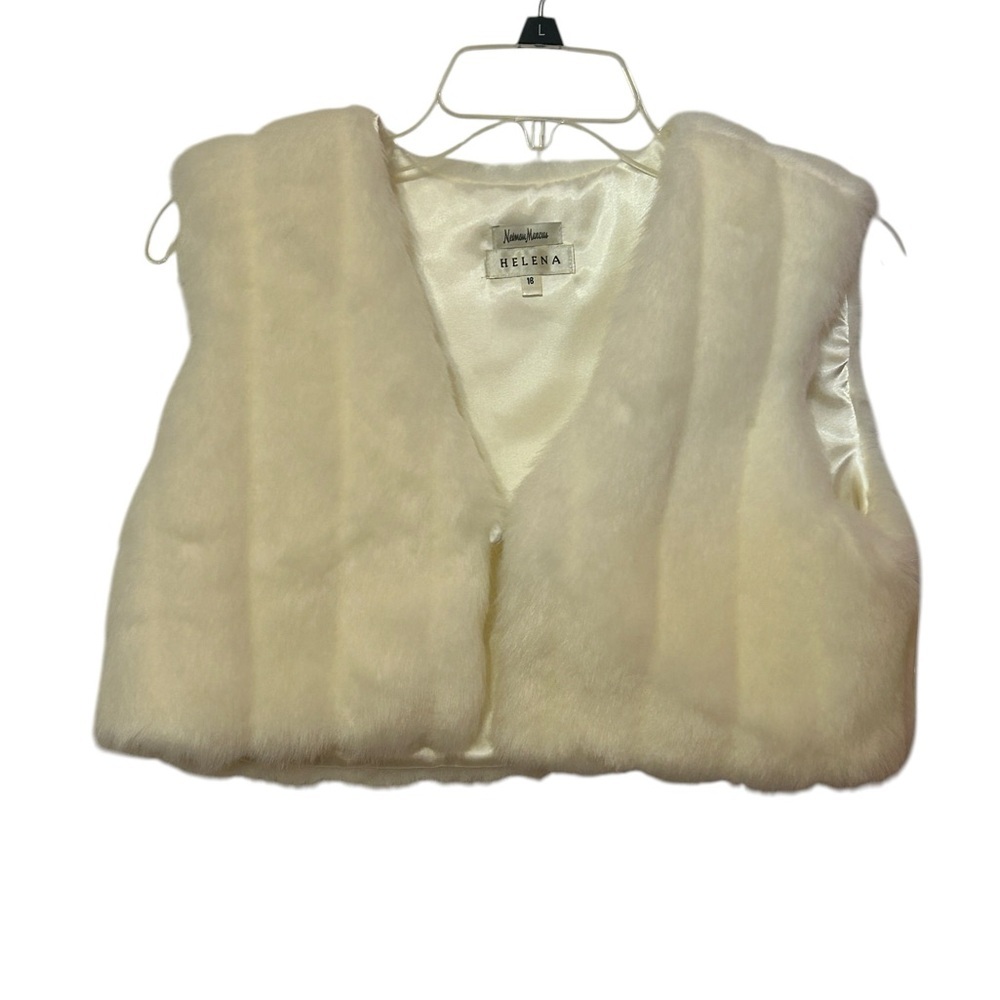 Helena white faux fur vest size 16 NWT
